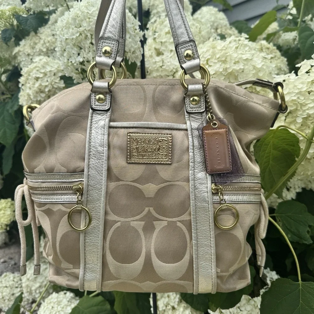 Coach Poppy Signature Tote Bag- Canvas & Leather ~ Beige ~ Gold Toned